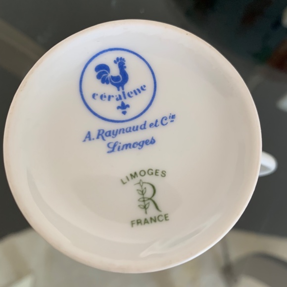 Dinnerware - Picture 3 of 3